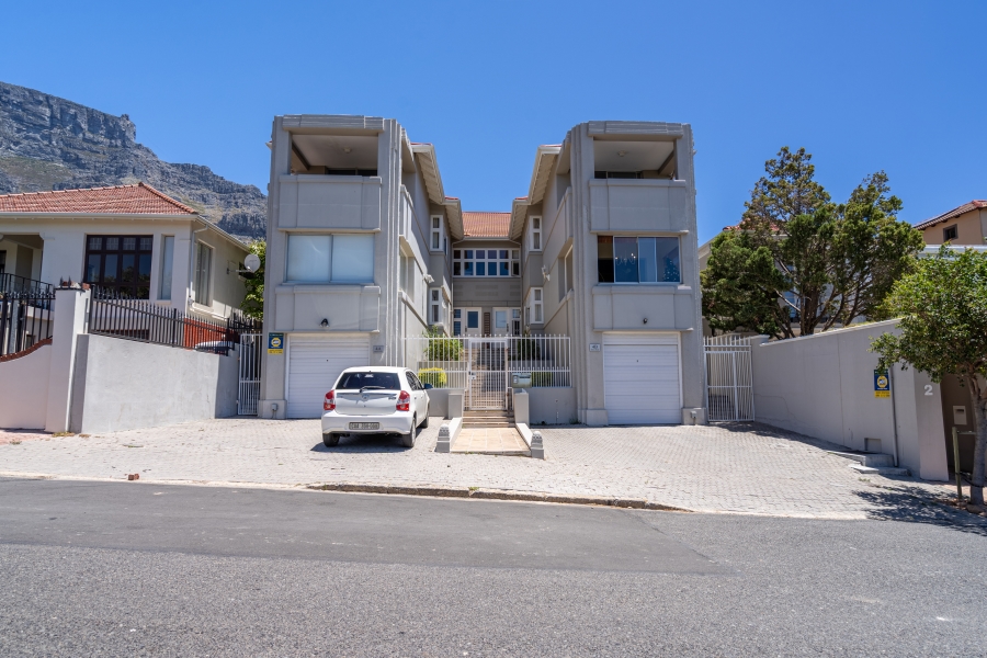 3 Bedroom Property for Sale in Oranjezicht Western Cape